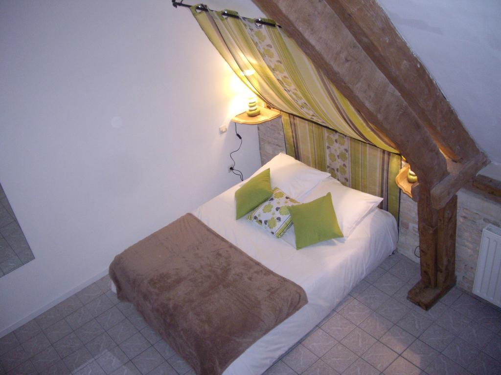 Auberge De La Luzerne Bernières-sur-Mer Екстериор снимка
