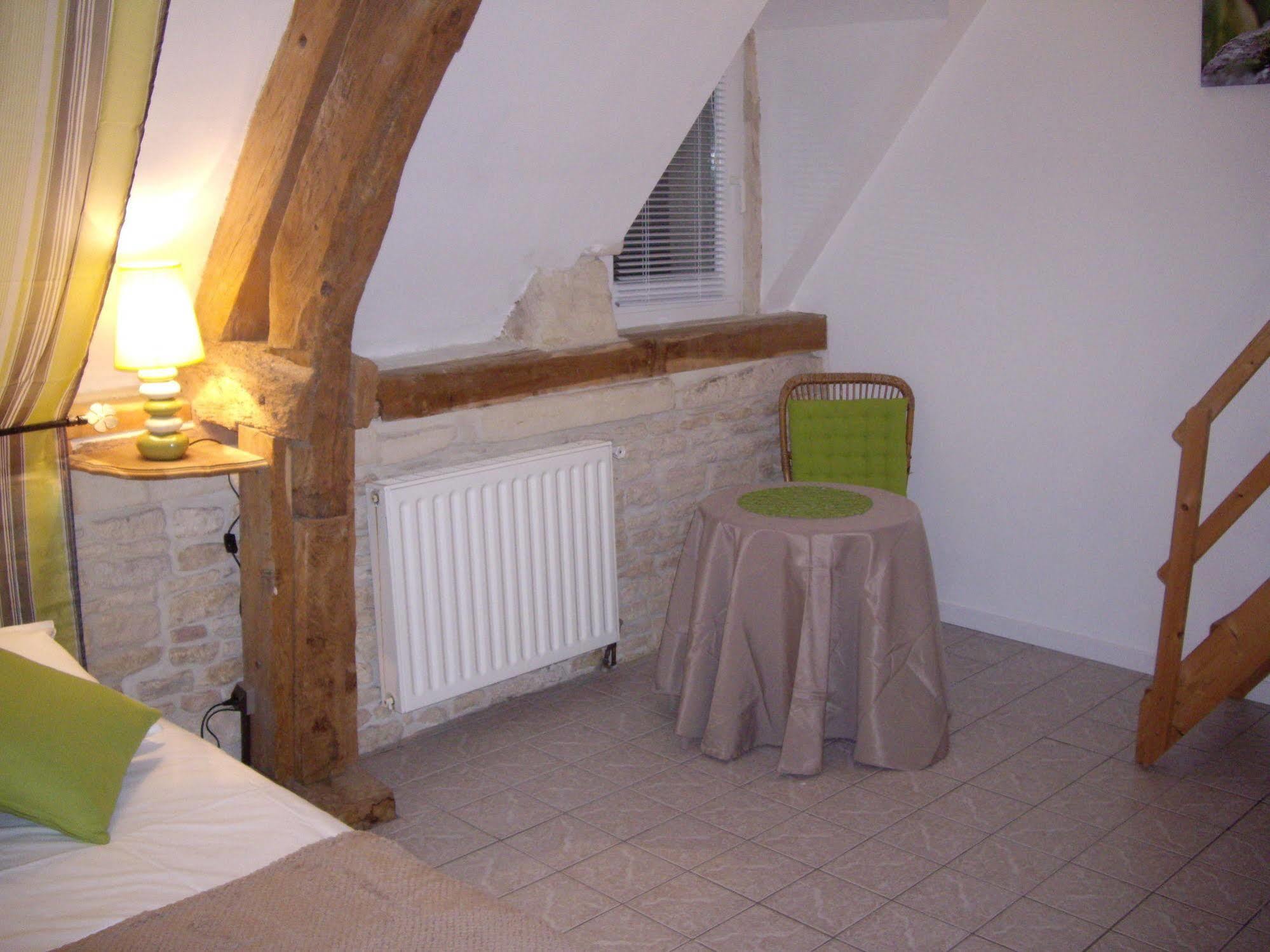 Auberge De La Luzerne Bernières-sur-Mer Екстериор снимка