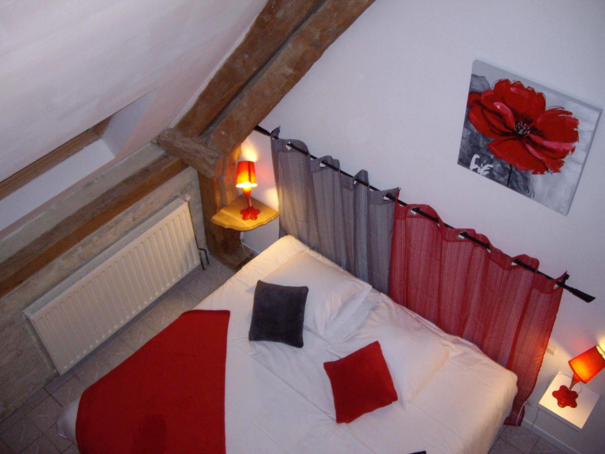 Auberge De La Luzerne Bernières-sur-Mer Екстериор снимка