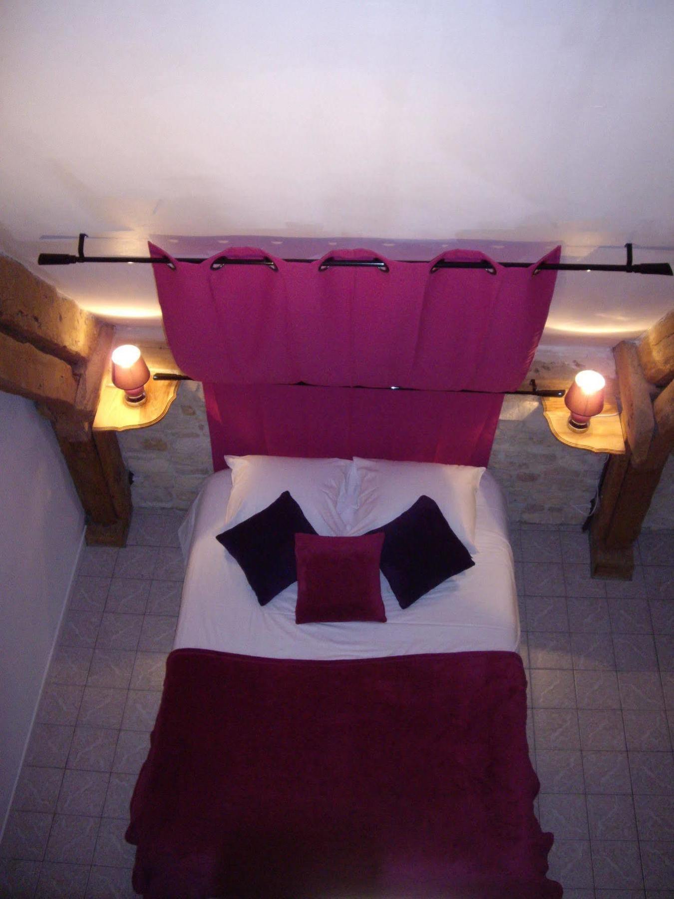 Auberge De La Luzerne Bernières-sur-Mer Екстериор снимка